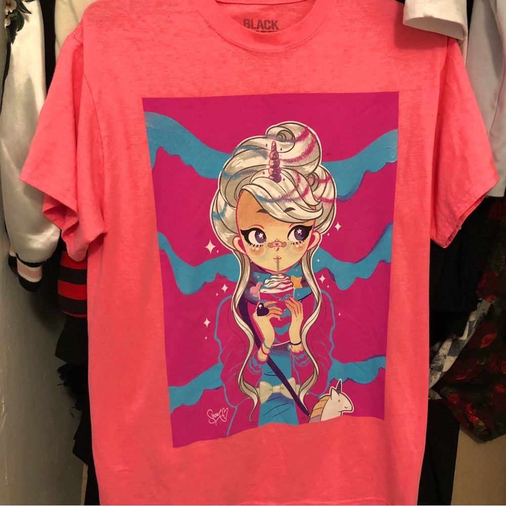 HotTopic Anime Girl Cute Pink Unisex M Shirt